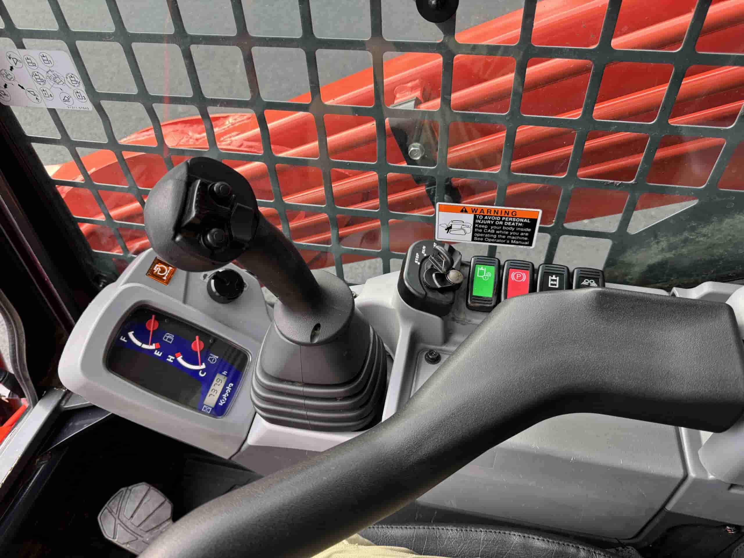 2022 KUBOTA SVL75-2
